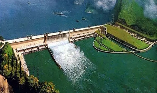 橡膠壩建設(shè)：市場(chǎng)誘人，呼喚規(guī)范